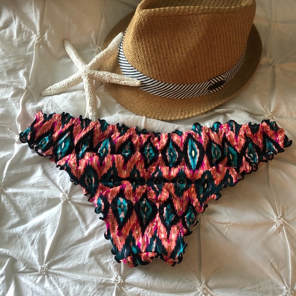 Shade & Shore Cheeky Bikini Bottom - Picture 8 of 9